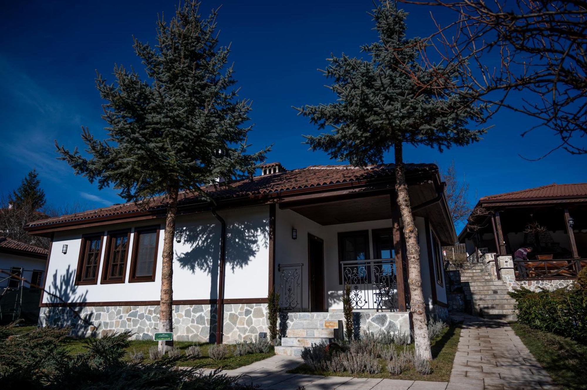 Rhodopes Legends Hotel Vrata Exterior photo